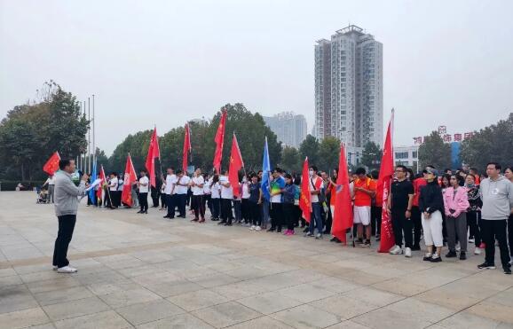 焦作市司法局、市律師協(xié)會(huì)組織開(kāi)展全市律師健步走活動(dòng)